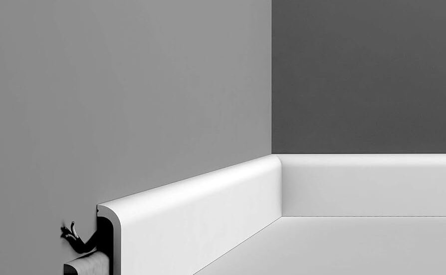 UAE Quick Instal White Waterprof Baseboard Moulding skirting.